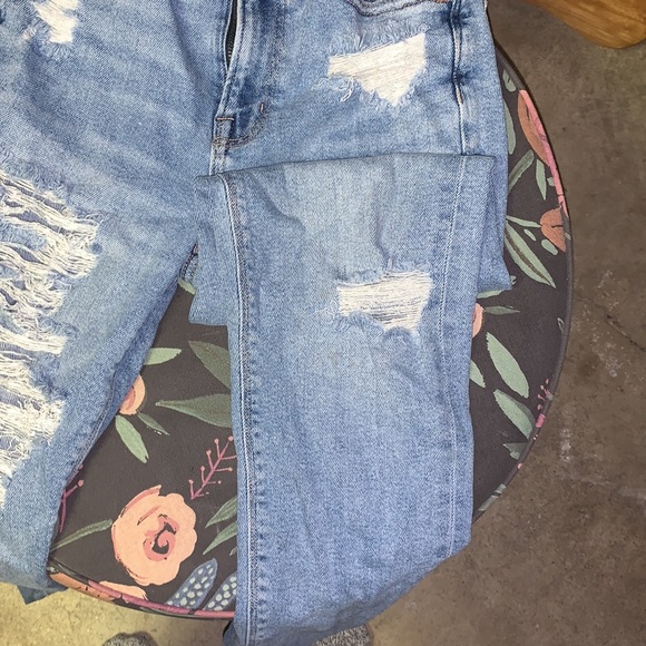 SOLD - Picture 3 of 4